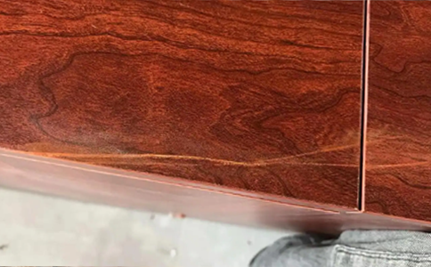 如何快速修复家具上的划痕？简单实用方法
